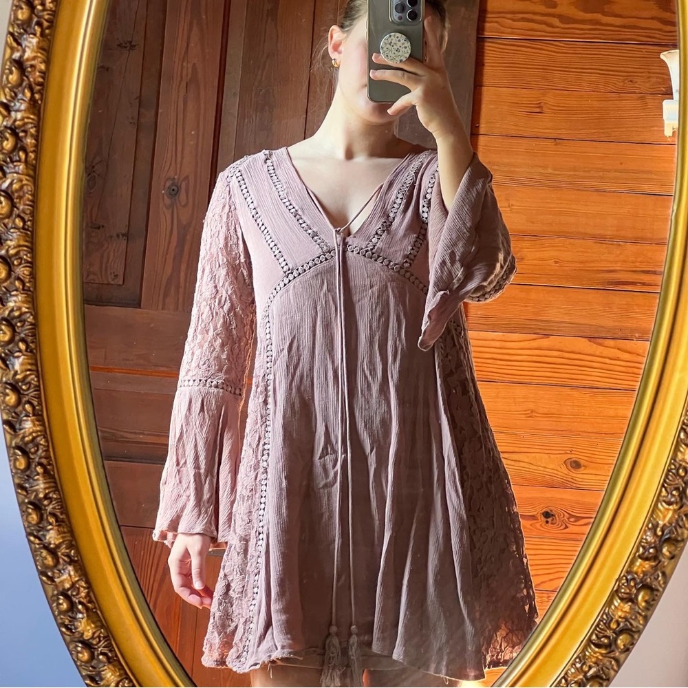 Women’s small pink long sleeve flowy dress